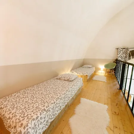 Et Du Prieure De La Bajasse - Le 1150 Bed & Breakfast